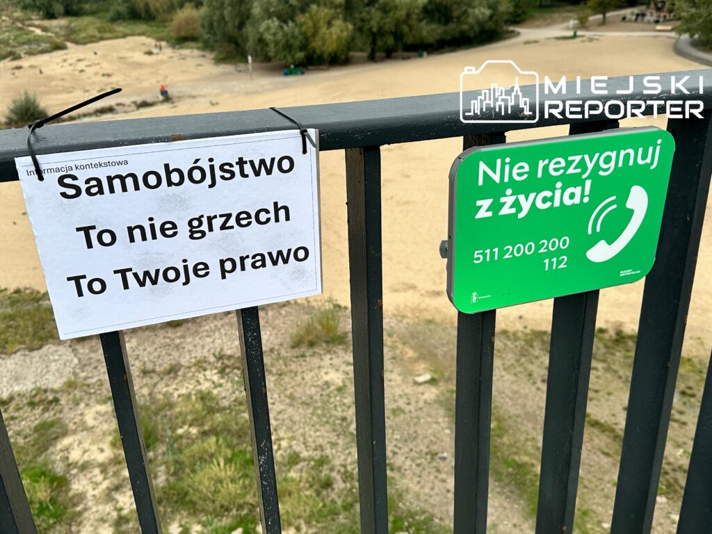 tabliczki sugerujące samobójstwo na Moście Poniatowskiego