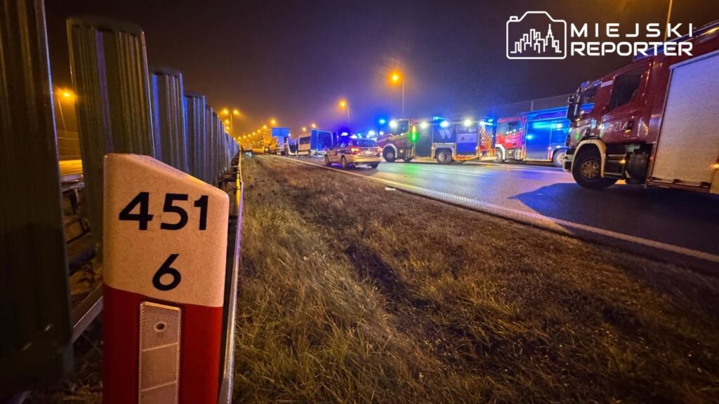 wypadek na autostradzie a2 wezeł pruszków