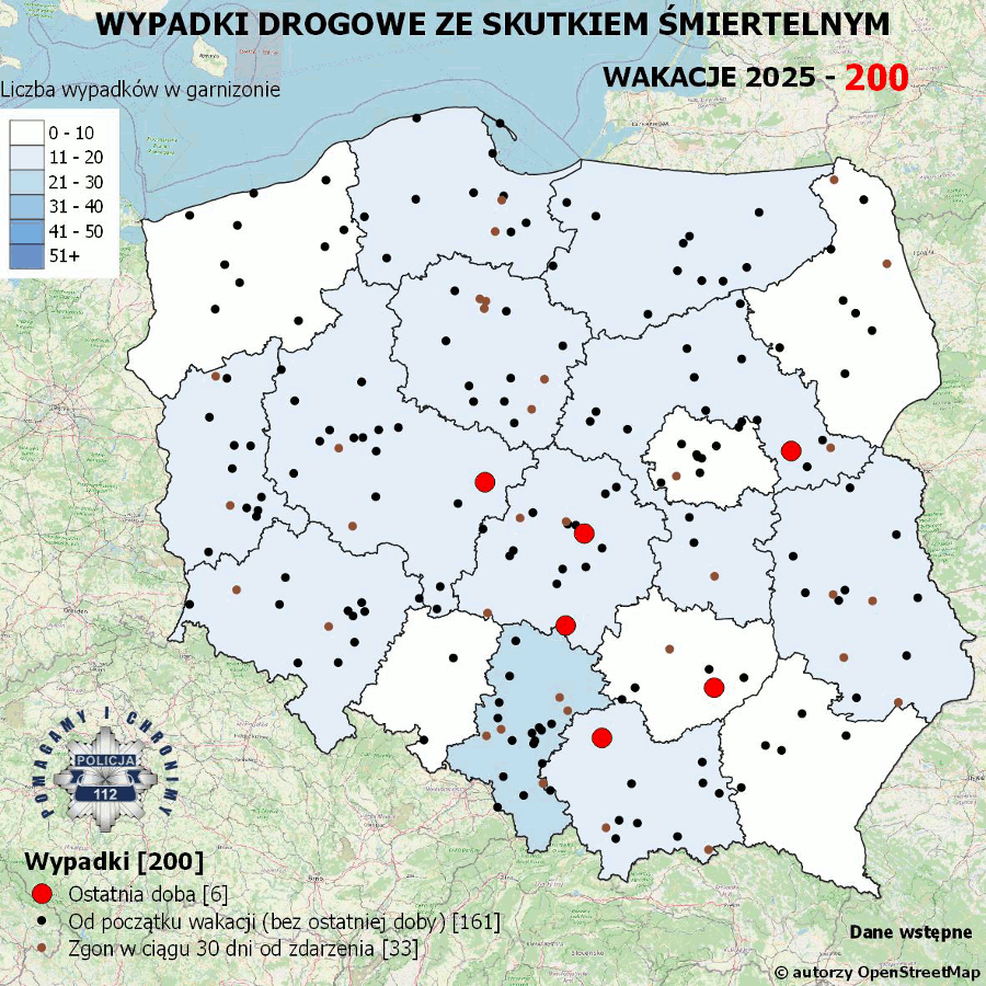 Mapa przedstawiająca rozkład wypadków drogowych ze skutkiem śmiertelnym w Polsce w czasie wakacji 2025. Czerwone punkty oznaczają miejsca z największą liczbą wypadków.