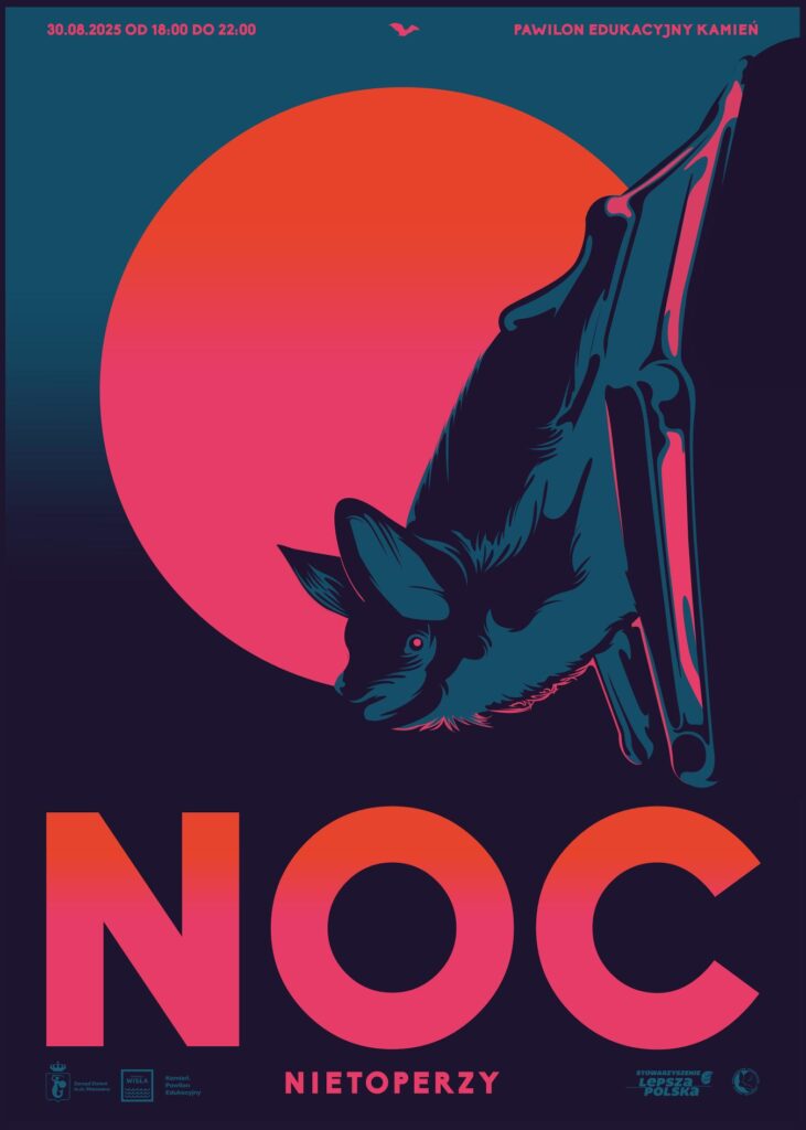 Grafika z wizerunkiem nietoperza wiszącego na gałęzi, w tle duża, różowa kula symbolizująca zachód słońca. Na dole tekst „NOC NIETOPERZY” oraz daty wydarzenia: 30.08.2025 od 18:00 do 22:00.