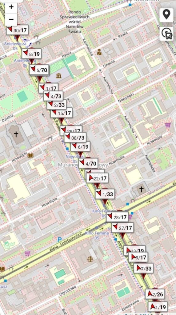 Mapa z oznaczeniami lokalizacji, wskazującymi różne punkty na trasie, z numerami i ikonami kierunków.